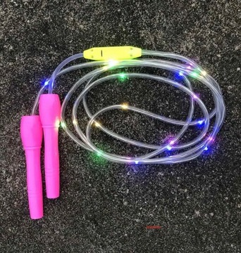 РЕГУЛИРУЕМАЯ СКАЛАКА С ОСВЕЩЕНИЕМ ДЛЯ ДЕТЕЙ - С ПОДСВЕТКОЙ СВЕТОДИОДНЫМИ ДИОДАМИ - 2,5 м