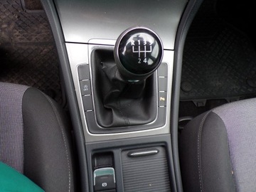 Volkswagen Golf VII Hatchback 3d 1.6 TDI-CR DPF 105KM 2013 VOLKSWAGEN GOLF VII 1.6 TDI Z NIEMIEC ZAREJESTROWANY, zdjęcie 25