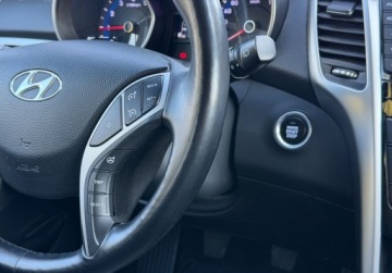 Hyundai i30 II Wagon Facelifting 1.4 MPI 100KM 2015 Hyundai i30 1,4 100KM LIFT Key-less Kamera Navi Bezwypadkowy SERWIS Super, zdjęcie 18