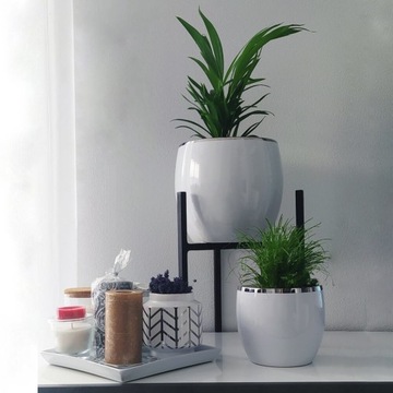 КЕРАМИЧЕСКИЙ ШАР КРЫШКА ДЛЯ ЦВЕТОЧНОГО ВАЗОНА 17 x 16 см БЕЛЫЙ СЕРЕБРЯНЫЙ