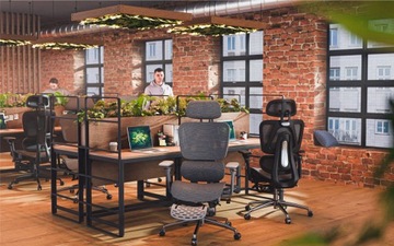 Эргономичное офисное кресло с подставкой для ног Mark Adler Expert 7.9 Серый