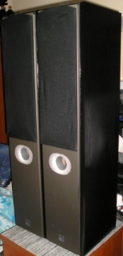2 2-полосных динамика M-audio HTS 700 100 Вт/8 Ом