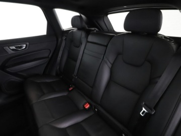 Volvo XC60 II Crossover T6 310KM 2018 Volvo XC 60 4x4 automat full LED panorama skóra, zdjęcie 16