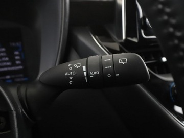 Toyota Corolla XII Hatchback 1.2 Turbo D-4T 116KM 2019 Toyota Corolla Historia serwisowa ASO navi Kamera, zdjęcie 33