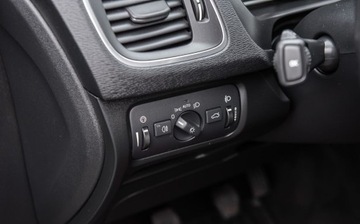 Volvo V40 II Cross Country D2 115KM 2013 Volvo V40 1.6 D2 115KM Alu Pdc Hak Full Serwis Gwarancjia 1.6 Diesel, zdjęcie 16