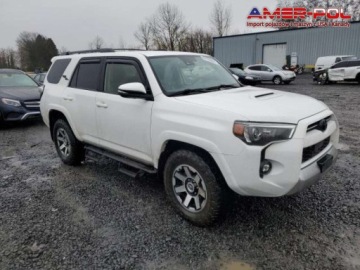 Toyota 2022 Toyota 4-Runner 2022 TOYOTA 4RUNNER SR5 PREMIUM 4.0 Benzyna 270KM