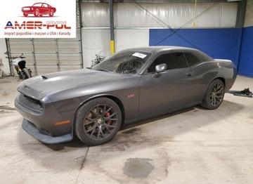 Dodge Challenger III 2016 Dodge Challenger SRT 392 2016 6.4l 6.4 Benzyna 485KM