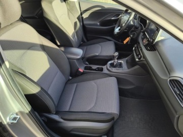 Hyundai i30 III Wagon Facelifting 1.0 T-GDI 120KM 2022 Hyundai i30 SalonPL serwis ASO 1.0T-GDI 120KM bezwypadkowy pakiety kamera, zdjęcie 20