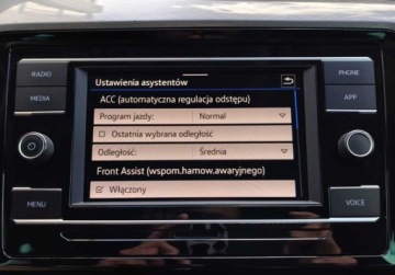Volkswagen Passat B8 Variant Facelifting 2.0 TDI SCR 150KM 2020 Volkswagen Passat Variant Nowy rozrzad, serwis Business Pakiety, ACC, erg, zdjęcie 28