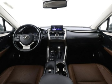 Lexus NX I SUV 300h 197KM 2015 Lexus NX HEV 4x4 skóra el. sterowane i grzane, zdjęcie 14