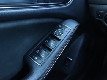 Mercedes CLA C117 Coupe 1.6 200 156KM 2016 Mercedes CLA 200, Salon Polska, Serwis ASO, zdjęcie 16