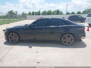 Alfa Romeo Giulia II 2024 Alfa Romeo Giulia Veloce 2024 2.0l 2.0 Benzyna 280KM, zdjęcie 2