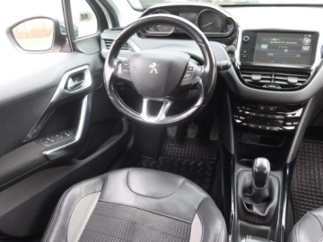 Peugeot 2008 I SUV 1.2 PureTech 110KM 2015 Peugeot 2008 1.2 PureTech, Salon Polska, zdjęcie 6