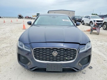 Jaguar XF II 2022 Jaguar XF R-Dynamic Se 2022 2.0 Benzyna 296KM, zdjęcie 5