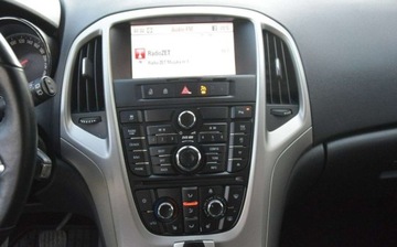 Opel Astra J Hatchback 5d 1.4 Turbo ECOTEC 140KM 2011 Opel Astra 1.4B Klima Navi DVD 2 Kpl Kol Sprowadzony Oplacony 1.4, zdjęcie 25