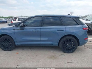 Lincoln 2023 Lincoln Corsair Standard 2023 2.0l 2.0 Benzyna 250KM, zdjęcie 2