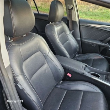 Toyota Avensis III Wagon Facelifting 2015 2.0 D-4D 143KM 2016 Toyota Avensis Kamera CofaniaNawigacjaAluminiowe FelgiSkorzana TapicerkaGw, zdjęcie 30