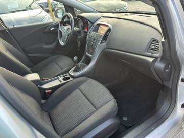 Opel Astra J Sedan 1.6 CDTI ecoFLEX 110KM 2015 Opel Astra Nawigacja/ Zamiana/ Kredyt, zdjęcie 18