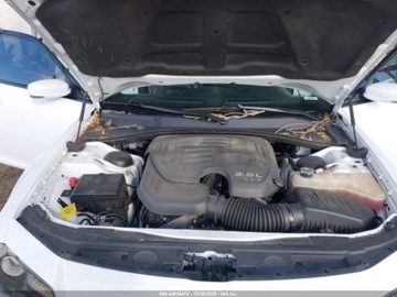 Chrysler 300C II 2023 Chrysler 300s 2023 3.6 Benzyna 300KM, zdjęcie 8