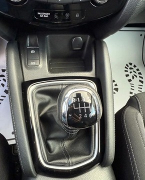 Nissan Qashqai II Crossover Facelifting 1.2 DiG-T 115KM 2018 Nissan Qashqai Salon Polska. Panoramiczny dach. Kamery 360 1.2 Benzyna, zdjęcie 13