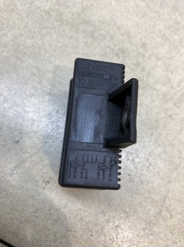 RELÉ PUMPY PALIVA C3 I 1.4 HDI 240107
