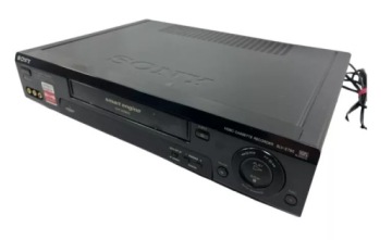 SONY SLV-E780 СТЕРЕОВИДЕОМАТИК + КАБЕЛЬ + КАССЕТЫ