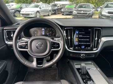 Volvo S60 III 2020 Volvo S60 B4 2.0 197KM R-Design Kamera cofania Fot, zdjęcie 13