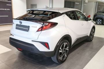 Toyota C-HR I Crossover Facelifting 1.8 Hybrid 122KM 2022 Toyota C-HR 1.8 Hybrid Style 1.8 Hybryda 122KM, zdjęcie 8