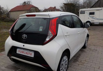 Toyota Aygo II Hatchback 3d Facelifting 1.0 VVT-i 72KM 2020 Toyota Aygo Okazja Benzyna 72KM, zdjęcie 11