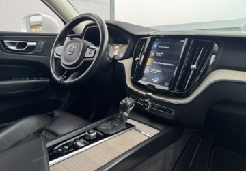 Volvo XC60 II Crossover D4 190KM 2018 Volvo XC 60 D4 190ps 4x4 FullLed El.Klapa Fotele Pamieci Skora Kamera Gwar, zdjęcie 5