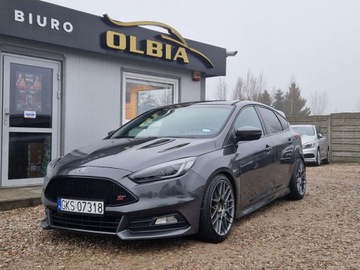 Ford Focus III ST Kombi 2.0 EcoBoost 250KM 2017 Ford Focus Wersja ST 250KM Xenon Led Skory Navi Zadbany 2.0 Benzyna 250KM