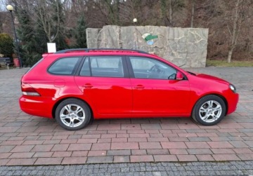 Volkswagen Golf VI Variant 1.6 TDI-CR DPF BlueMotion 105KM 2011 Volkswagen Golf Variant Kombi 1.6 Diesel 105KM, zdjęcie 5
