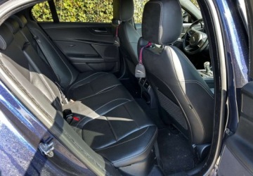 Jaguar XE Sedan 2.0 i4 163KM 2016 Jaguar XE 2.0 Diesel 163KM, zdjęcie 6