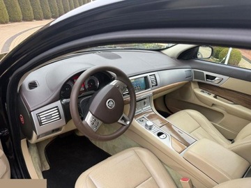 Jaguar XF I Sedan 3.0D V6 S 275KM 2010 Jaguar XF 3.0 V6 S 275KM 2010r, zdjęcie 3