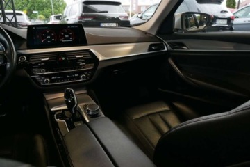 BMW Seria 5 G30-G31 Limuzyna 520d 190KM 2017 BMW Seria 5 2.0D 190KM Bezwyp. 100 ASO, Oryginalne powloki i szyby, Head-U, zdjęcie 18