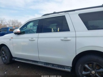 Ford Expedition III 2021 Ford Expedition Xlt Max 2021 3.5 Benzyna 375KM, zdjęcie 2