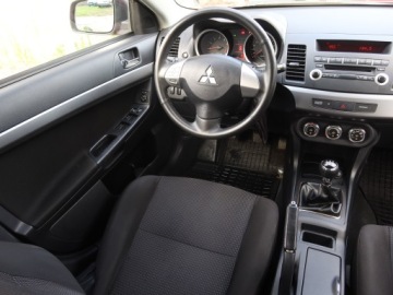 Mitsubishi Lancer IX Sportback 1.6 MIVEC 117KM 2011 Mitsubishi Lancer 1.6 MIVEC, Salon Polska, zdjęcie 6