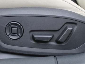 Audi A6 C8 Allroad 2.0 40 TDI 204KM 2025 AUDI A6 TDI quattro S line Avant Combi (204 KM) 2025, zdjęcie 4