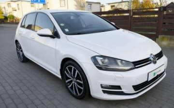 Volkswagen Golf VII Hatchback 3d 2.0 TDI-CR DPF 150KM 2014 Volkswagen Golf Volkswagen Golf 2.0 BlueTDI Highline 2.0 Diesel 150KM, zdjęcie 1