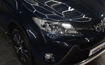 Toyota RAV4 IV MPV D-4D 125 124KM 2015 Toyota RAV4 Polski salon _ Podgrzewane fotele _ Skorzana tapicerka _ 4x4, zdjęcie 13