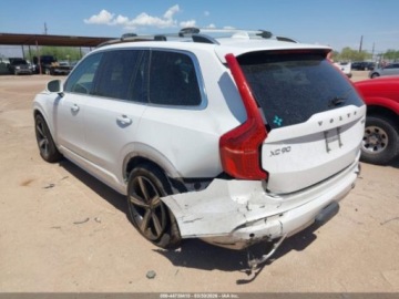 Volvo XC90 II 2016 Volvo XC 90 2016 VOLVO XC90 HYBRID T8 MOMENTUM 2.0 Hybryda Plug-in 313KM, zdjęcie 3