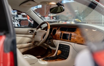 Jaguar XK I 2001 Jaguar XK8 4.0 V8 290 KM | Klasyczne GT z duszą | 2001 r. | 113 357 mil, zdjęcie 9