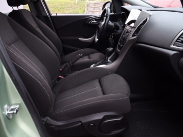 Opel Astra J Hatchback 5d 1.4 Turbo ECOTEC 140KM 2011 Opel Astra 1.4 T, Automat, Klima, Klimatronic, zdjęcie 8