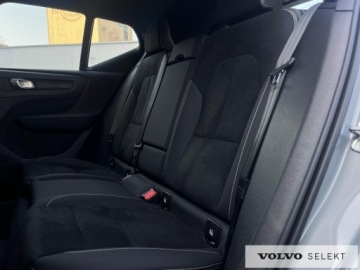 Volvo XC40 Crossover Facelifting 2.0 B4 197KM 2025 Volvo XC 40 FV23% SalonPL B4B Plus Black Edition W, zdjęcie 15