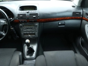 Toyota Avensis II Sedan 2.0 D-4D 116KM 2004 Toyota Avensis 2.0 D-4D, Salon Polska, Klima, zdjęcie 7