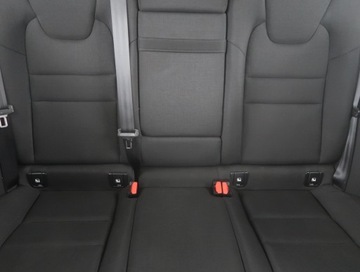 Volvo V60 II  Kombi 2.0 D3 150KM 2020 Volvo V60 D3 2.0, Salon Polska, Serwis ASO, zdjęcie 9