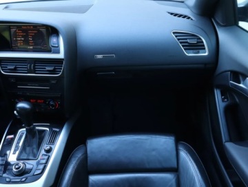 Audi A5 8T Coupe 2.7 TDI 190KM 2009 Audi A5 2.7 TDI, 187 KM, Automat, Skóra, Navi, zdjęcie 7
