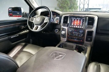 Dodge Ram IV 5.7 V8 390KM 2017 Dodge RAM Laramie1500V8HEMI5.7 Hak 390KM 4x4 Szyberdach Wentyl Alpine Navi, zdjęcie 18