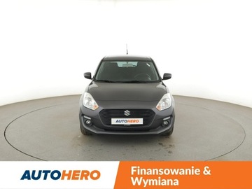 Suzuki Swift VI Hatchback 1.2 DualJet 90KM 2018 Suzuki Swift grzane fotele klima, zdjęcie 10
