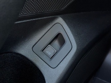 Volkswagen Passat B8 Variant Facelifting 2.0 TDI SCR 150KM 2022 Volkswagen Passat 2.0 TDI EVO Business DSG, FV23, Serwis ASO, Gwarancja., zdjęcie 33